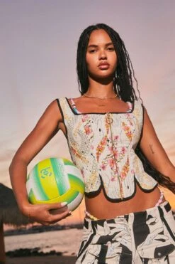 Swimwear Promotion Store -Swimwear Promotion Store Gleam Sinclair Crop Top 13190 LifeStyle